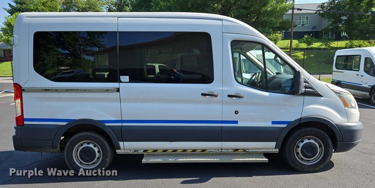image for item EC4328 2015 Ford Transit 150 van