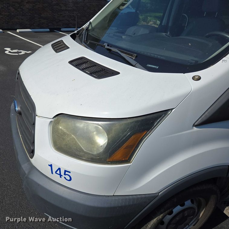 image for item EC4328 2015 Ford Transit 150 van