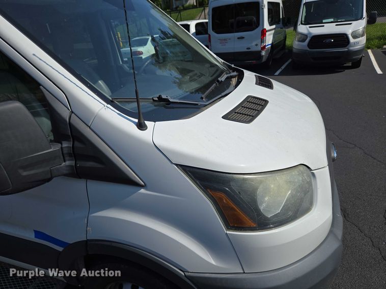 image for item EC4328 2015 Ford Transit 150 van