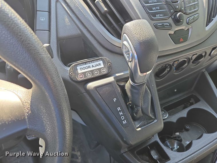 image for item EC4328 2015 Ford Transit 150 van