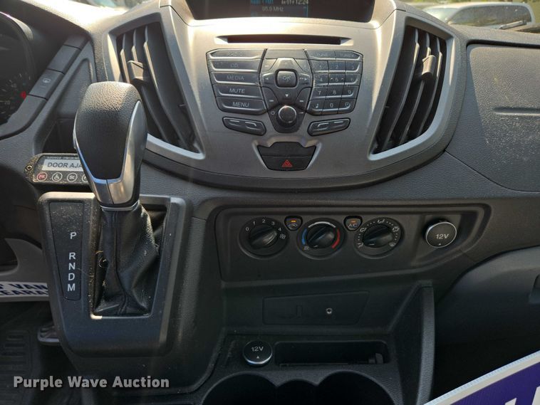 image for item EC4328 2015 Ford Transit 150 van