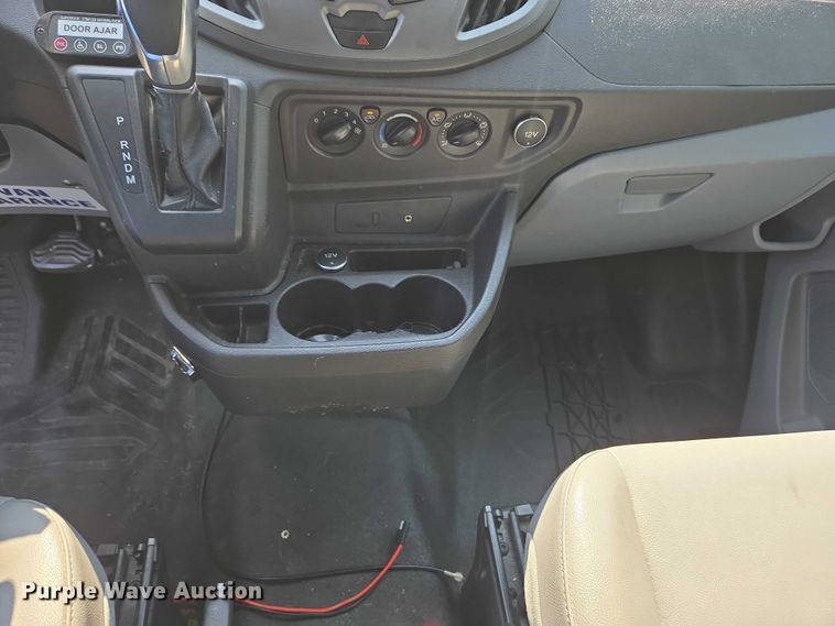 image for item EC4328 2015 Ford Transit 150 van