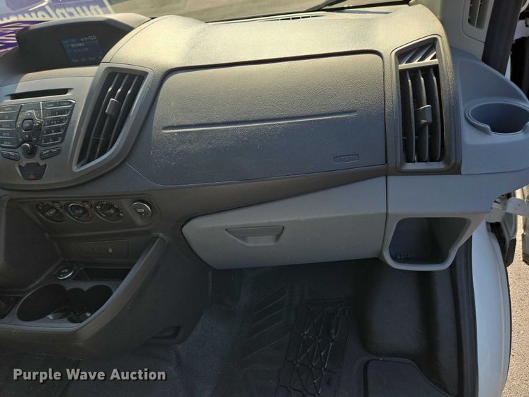 image for item EC4328 2015 Ford Transit 150 van