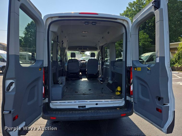 image for item EC4328 2015 Ford Transit 150 van