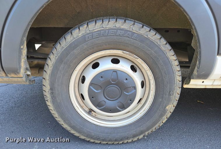 image for item EC4328 2015 Ford Transit 150 van