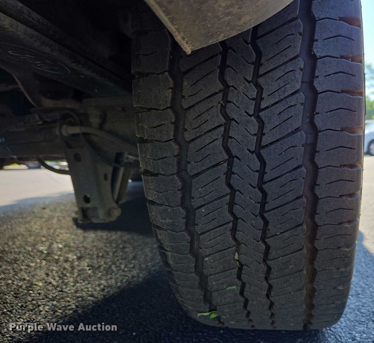 image for item EC4328 2015 Ford Transit 150 van