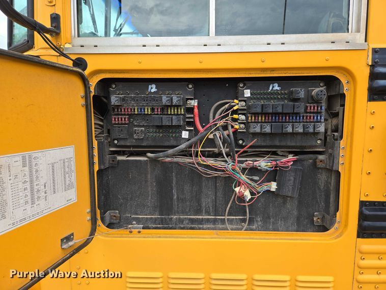 image for item ED2122 2007 Freightliner FS65 school bus