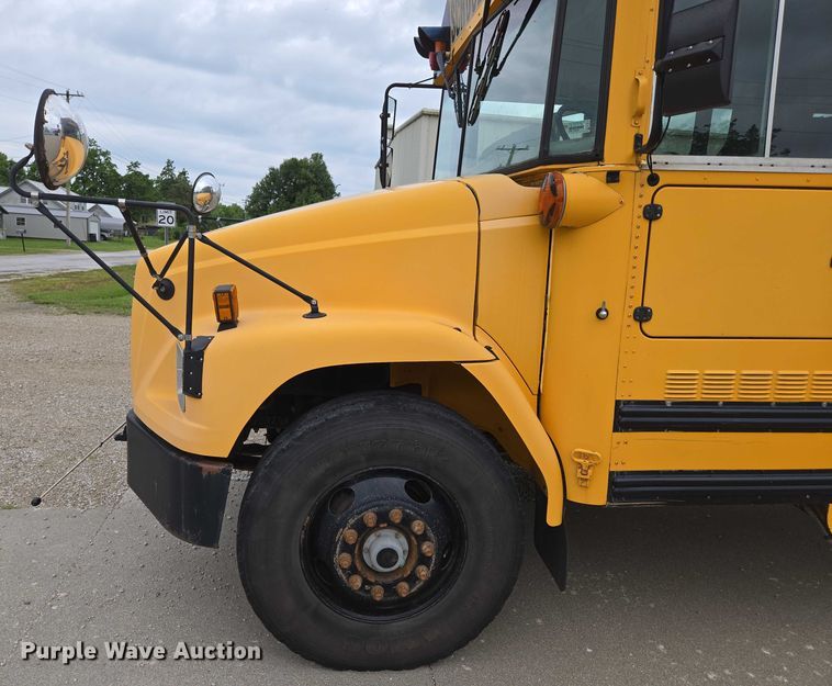 image for item ED2122 2007 Freightliner FS65 school bus
