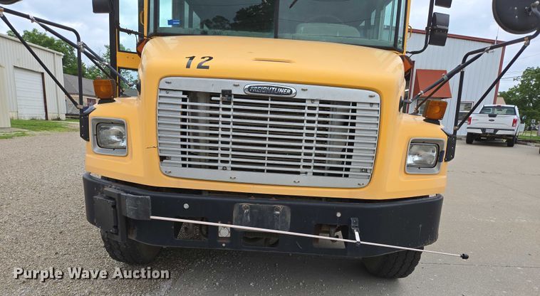 image for item ED2122 2007 Freightliner FS65 school bus
