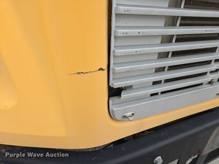 image for item ED2122 2007 Freightliner FS65 school bus