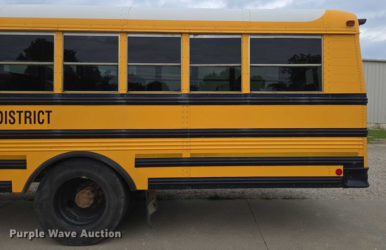 image for item ED2122 2007 Freightliner FS65 school bus
