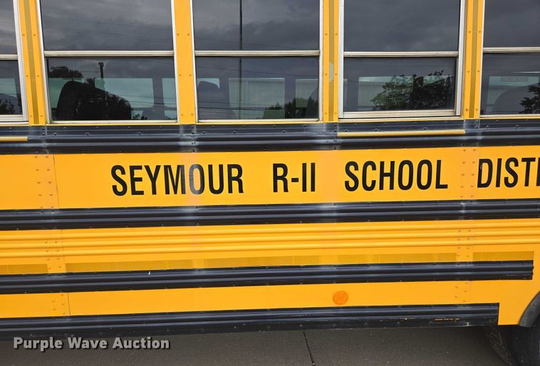 image for item ED2122 2007 Freightliner FS65 school bus