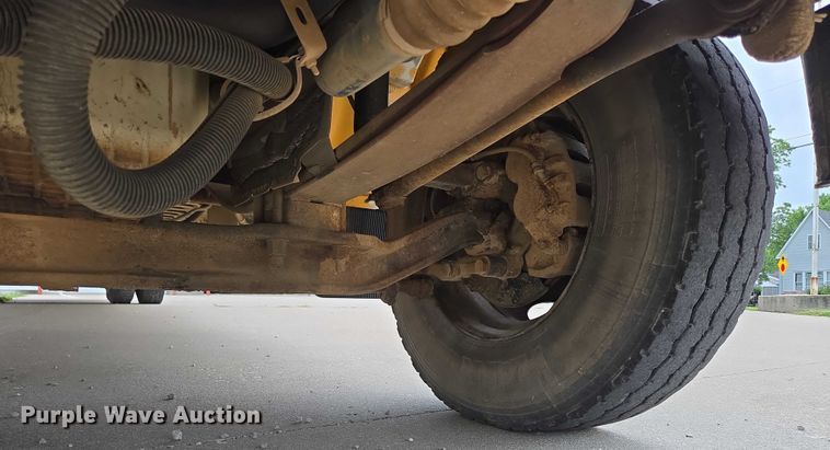 image for item ED2122 2007 Freightliner FS65 school bus