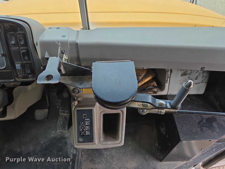 image for item ED2122 2007 Freightliner FS65 school bus