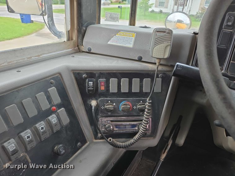 image for item ED2122 2007 Freightliner FS65 school bus