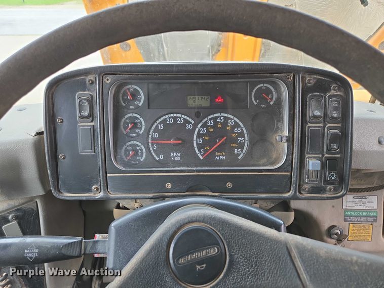 image for item ED2122 2007 Freightliner FS65 school bus