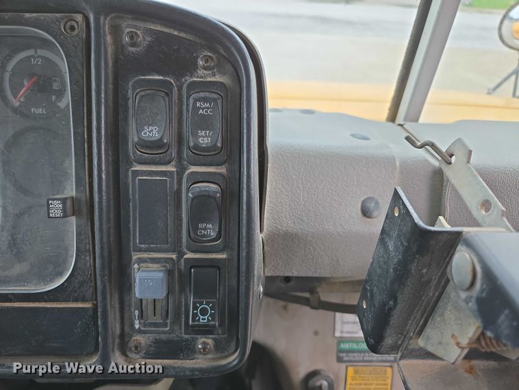 image for item ED2122 2007 Freightliner FS65 school bus