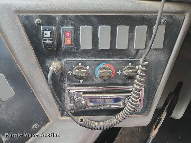 image for item ED2122 2007 Freightliner FS65 school bus