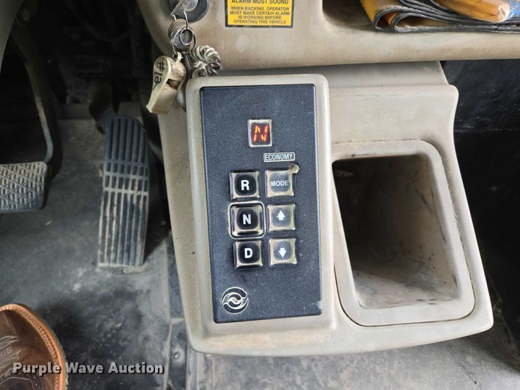 image for item ED2122 2007 Freightliner FS65 school bus