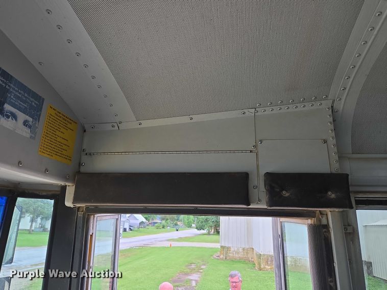 image for item ED2122 2007 Freightliner FS65 school bus