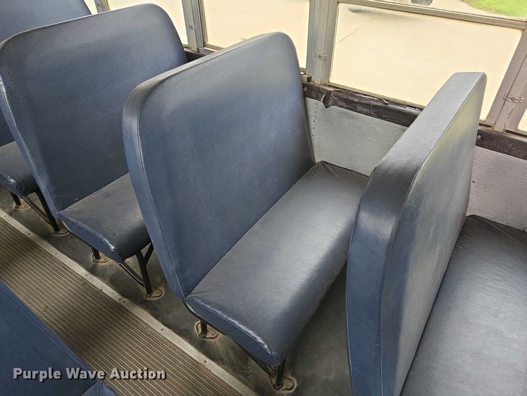 image for item ED2122 2007 Freightliner FS65 school bus