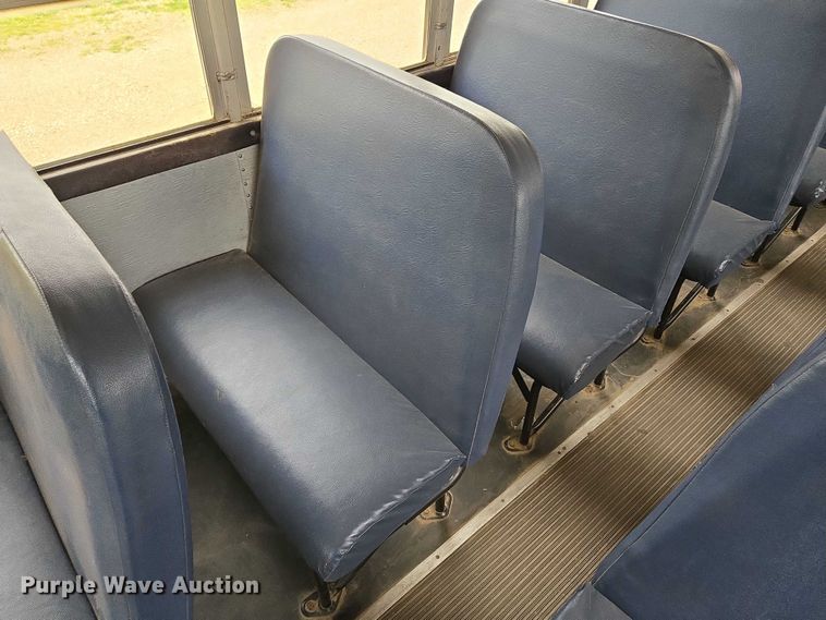 image for item ED2122 2007 Freightliner FS65 school bus