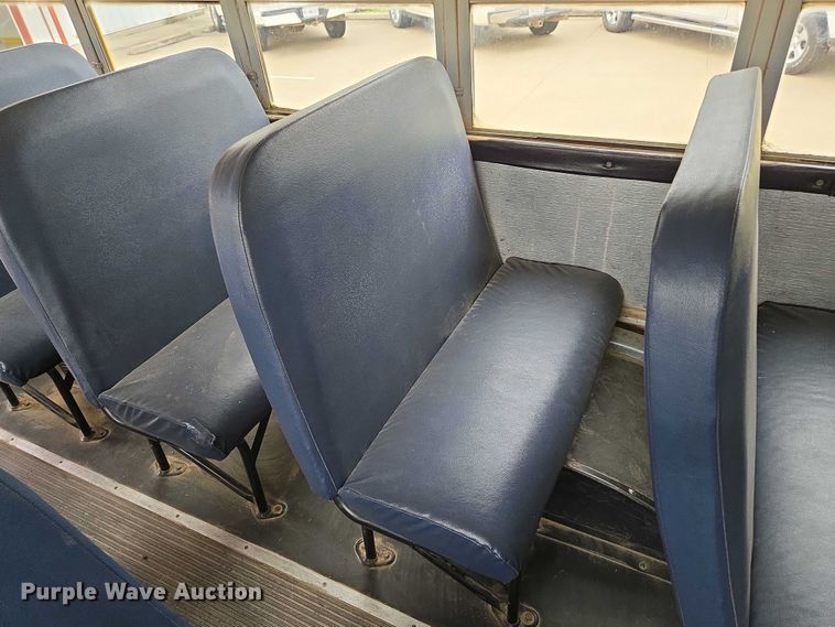 image for item ED2122 2007 Freightliner FS65 school bus