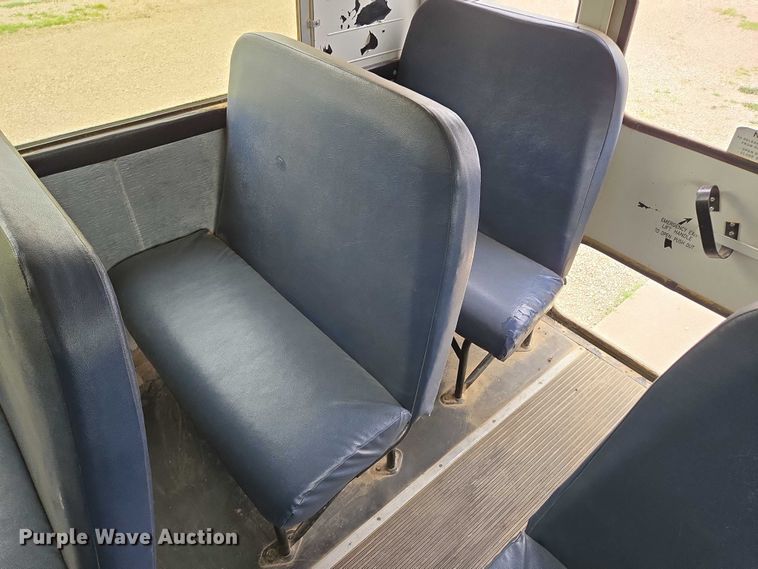 image for item ED2122 2007 Freightliner FS65 school bus