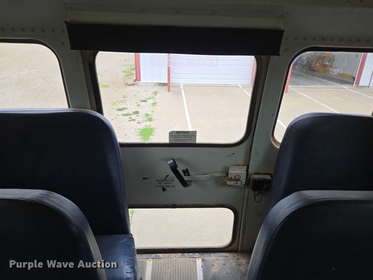 image for item ED2122 2007 Freightliner FS65 school bus