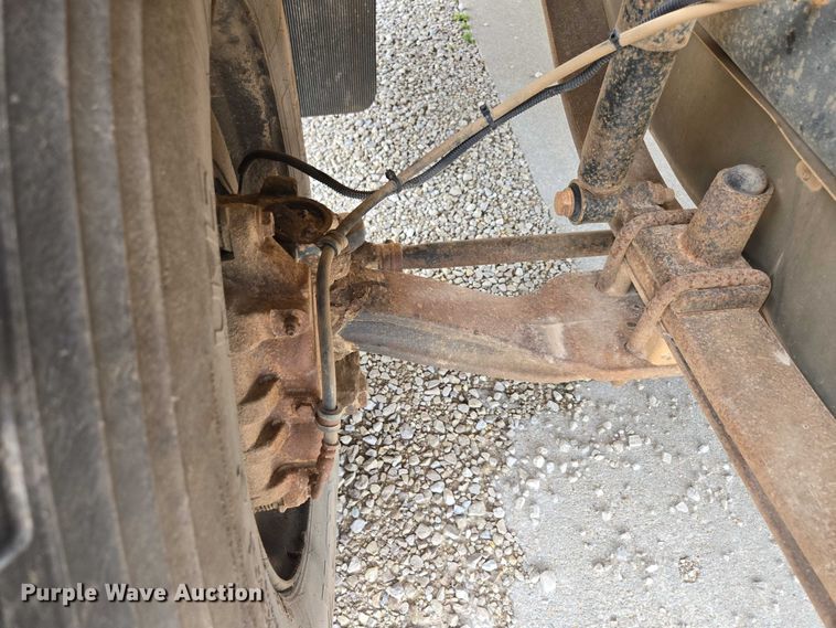 image for item ED2122 2007 Freightliner FS65 school bus