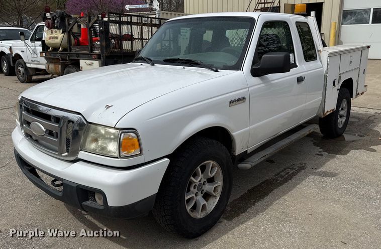 image for item ED4195 2007 Ford Ranger XLT SuperCab utility bed pickup truck