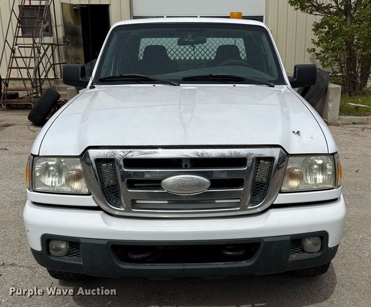 image for item ED4195 2007 Ford Ranger XLT SuperCab utility bed pickup truck