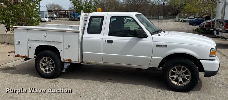 image for item ED4195 2007 Ford Ranger XLT SuperCab utility bed pickup truck