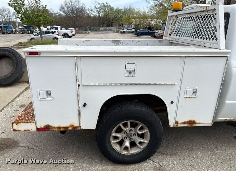 image for item ED4195 2007 Ford Ranger XLT SuperCab utility bed pickup truck