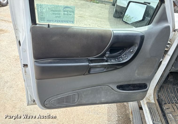 image for item ED4195 2007 Ford Ranger XLT SuperCab utility bed pickup truck