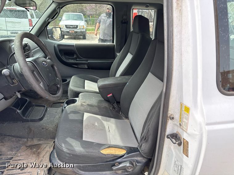 image for item ED4195 2007 Ford Ranger XLT SuperCab utility bed pickup truck