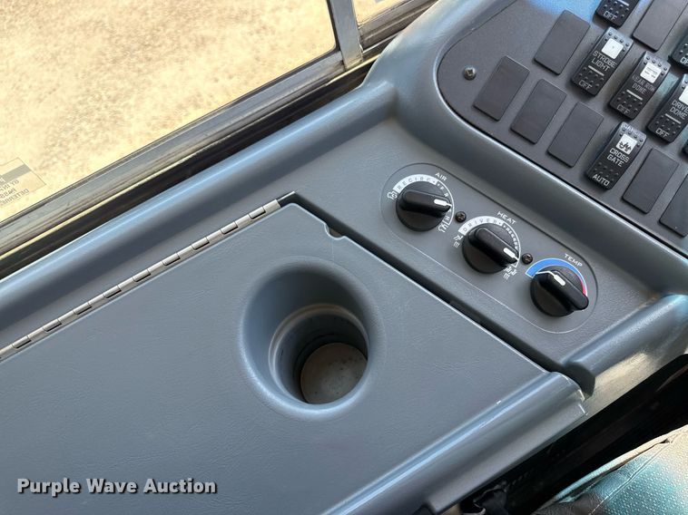 image for item ED4281 2008 IC CE200 school bus