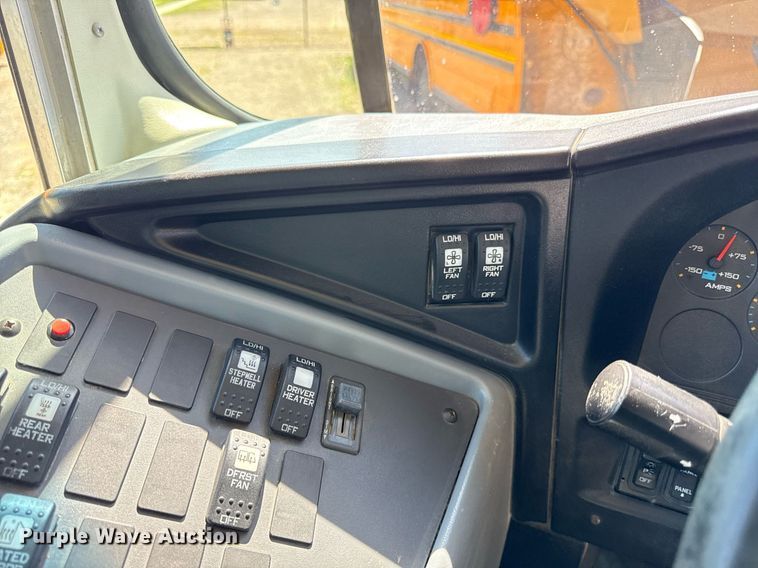 image for item ED4281 2008 IC CE200 school bus