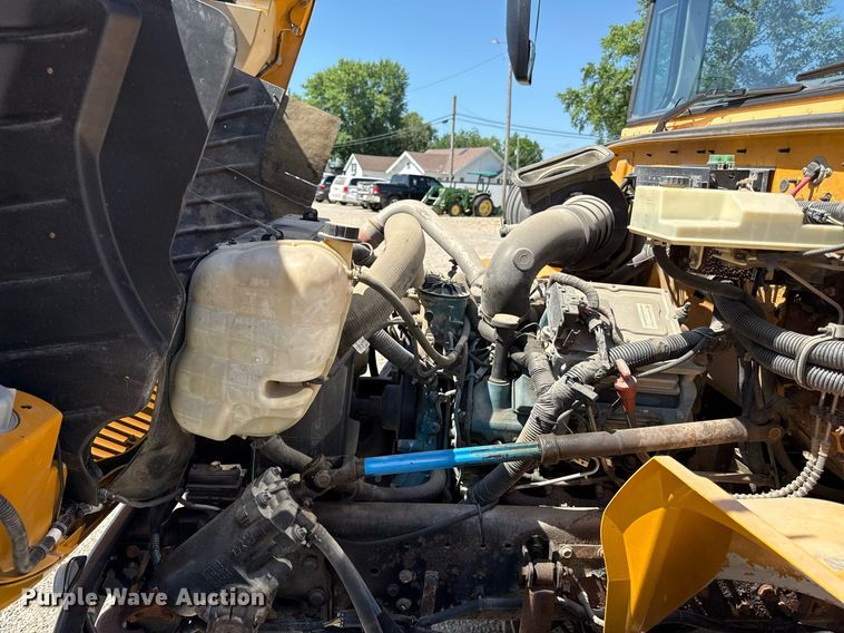 image for item ED4281 2008 IC CE200 school bus