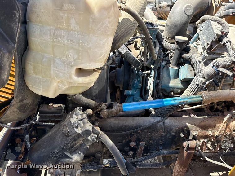 image for item ED4281 2008 IC CE200 school bus