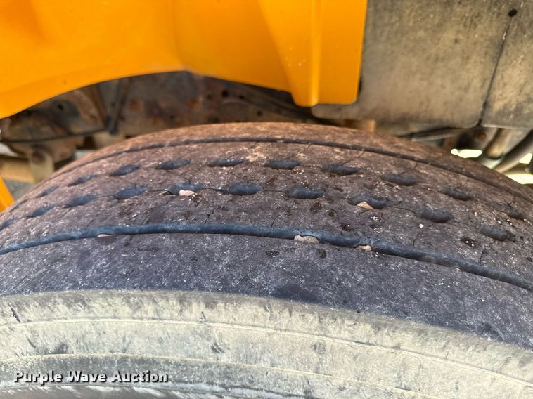 image for item ED4281 2008 IC CE200 school bus