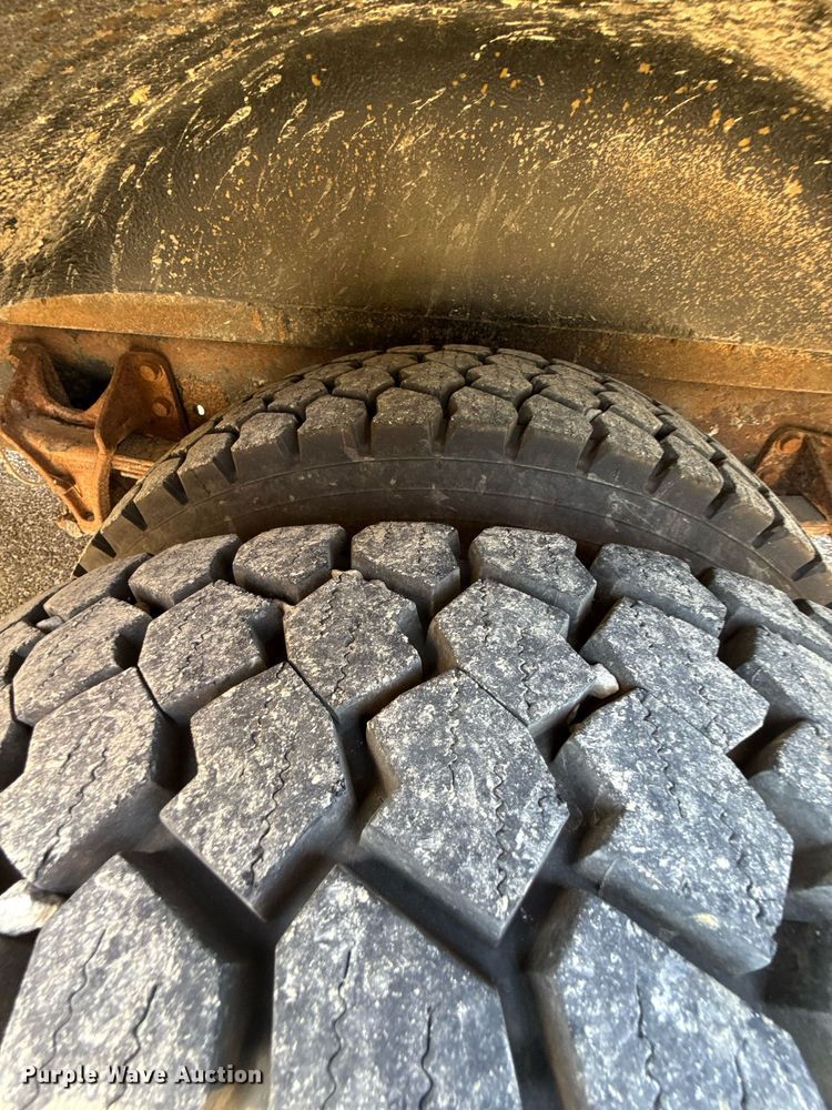 image for item ED4281 2008 IC CE200 school bus