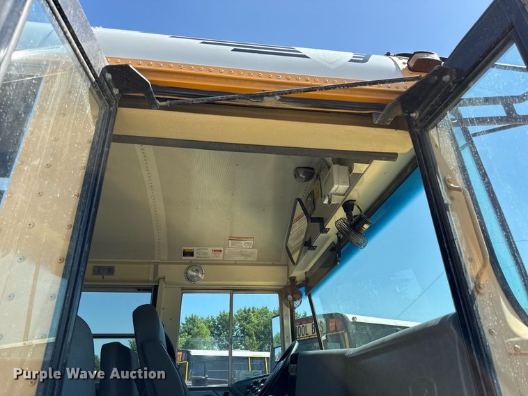 image for item ED4282 2008 IC CE200 school bus