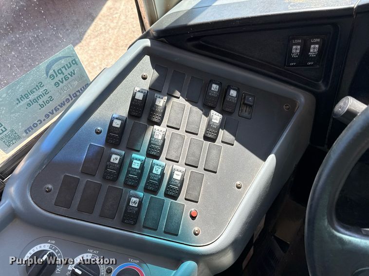 image for item ED4282 2008 IC CE200 school bus