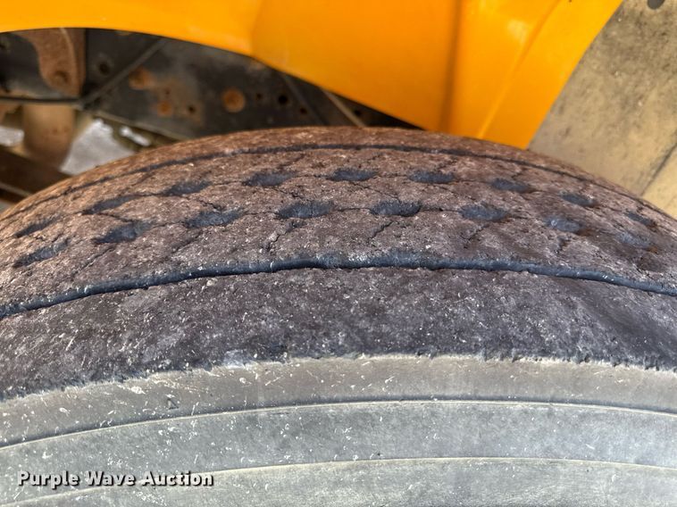 image for item ED4282 2008 IC CE200 school bus