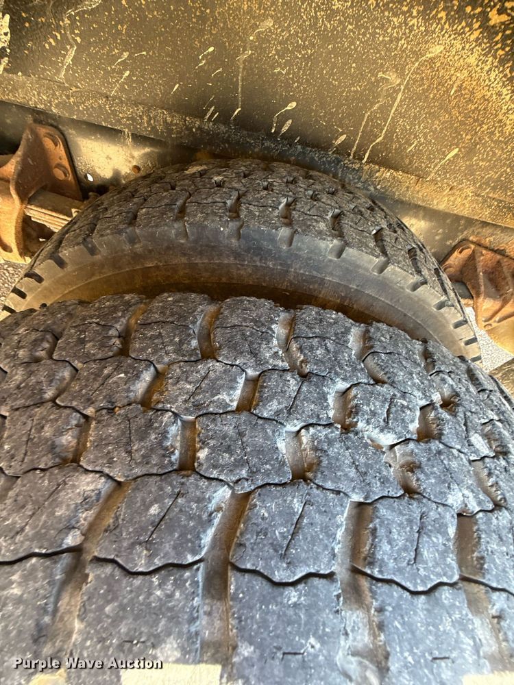 image for item ED4282 2008 IC CE200 school bus