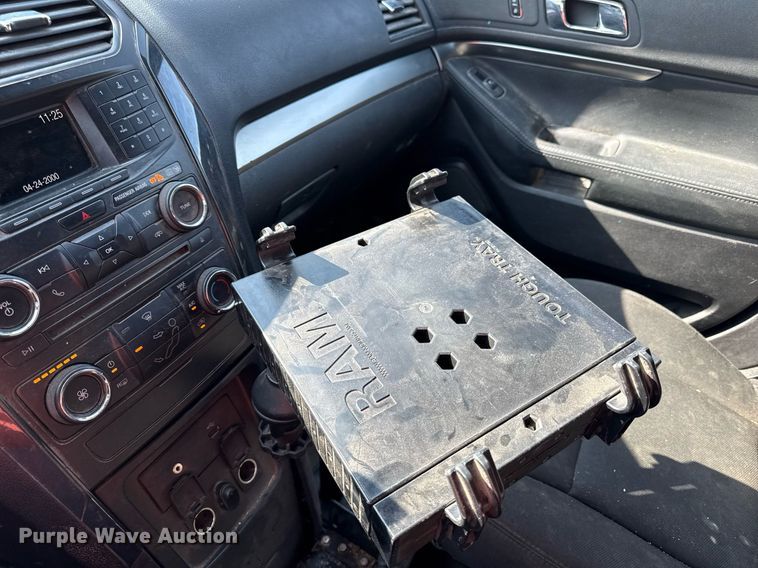 image for item ED4302 2017 Ford Explorer Police Interceptor SUV