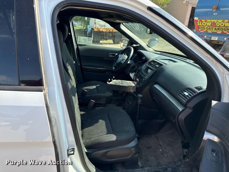 image for item ED4302 2017 Ford Explorer Police Interceptor SUV