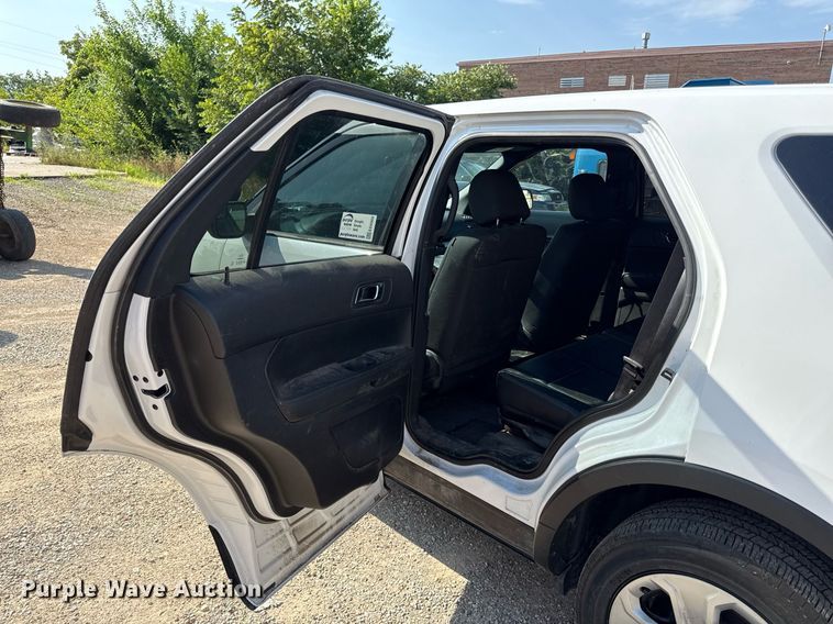 image for item ED4302 2017 Ford Explorer Police Interceptor SUV