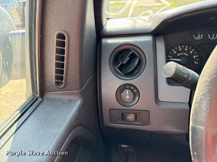 image for item ED4303 2011 Ford F150 pickup truck